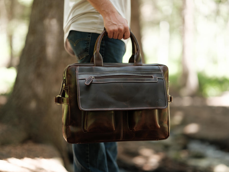 Buffalo Leather Pilot Bag — Dark Walnut